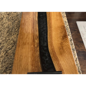 Resina epossidica nera, stile fiume, tavola di salumi di quercia - Product Image 4