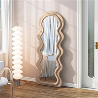Boucle Welliger Bodenspiegel in Voller Länge mit Gepolstertem Wellenrahmen für Schlafzimmer, Ankleidezimmer, Wohnzimmer, Eingangsbereich, Heimdekoration Großhandel