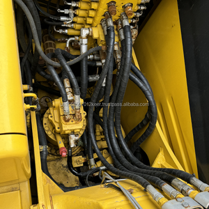 Mini-excavatrice Komatsu PC130 d'occasion, modèle 2023, 13 tonnes, capacité de la benne de 0,7 m³, moteur, boîte de vitesses et pompe fiables et durables, GRATUIT - Product Image 4