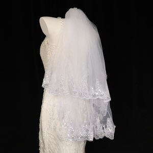 Voile de mariée romantique CYG à double couche en dentelle et en tulle, motif exquis, broderie de paillettes, avec peigne - Product Image 4