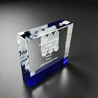 Plaque en cristal horizontale Neelpure, motif élancé gravé au laser 3D avec base bleu foncé, récompense