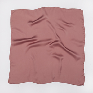 Foulards carrés en satin de soie 16 mm, 90x90 cm, à faible MOQ et prix d'usine, pour femmes, bandana pour créateurs ou artistes - Product Image 5