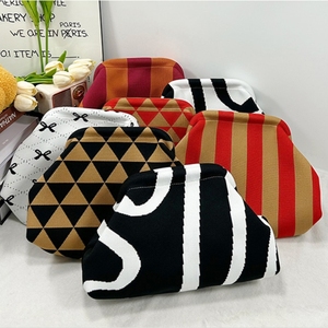 Nuevo Bolso Clutch de Gran Capacidad <span class=keywords><strong>para</strong></span> Mujer, Moderno, Tejido, de Dos Colores, con Rayas, de Poliéster, <span class=keywords><strong>para</strong></span> Cosméticos - Product Image 3