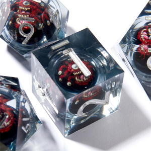 Juego de dados de núcleo líquido poliédrico D & D 7 de dragón y mazmorra de resina de borde afilado D20 D12 D10 D8 D6 D4 - Product Image 1