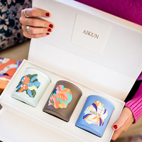 AIKUN - Ensemble de bougies parfumées personnalisées avec logo et motif sur mesure, fabriquées par l'équipe de designers dédiée de l'usine d'origine