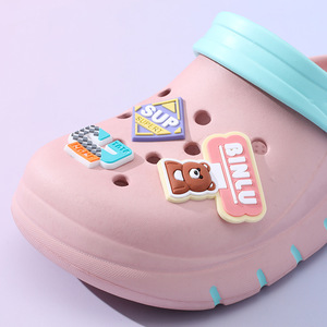 Binlu Crocs Sandales EVA antidérapantes respirantes en forme de dessin animé, chaussures de plage d'été pour filles, taille 35 36 37 38 39 40 - Product Image 3