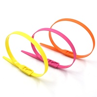 Attache de câble en nylon en plastique Attaches à fermeture éclair en nylon résistant aux intempéries Château coquin pour les divertissements d'enfants utilisant