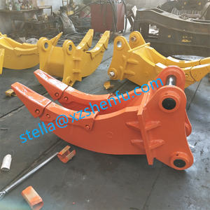 Desgarrador de excavadora de 20 toneladas con dos Tynes equipados para EX200 - Product Image 6