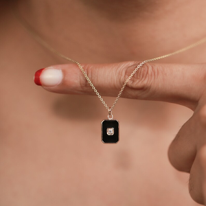 Collier Minimaliste en Or Massif avec Pendentif Rectangulaire Émail Noir, Style Art Déco, Diamant, Vintage, Bijou Délicat, Cadeau Idéal pour Femme - Product Image 2