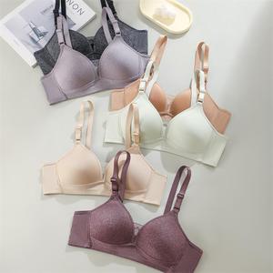 <span class=keywords><strong>Reggiseno</strong></span> senza cuciture da donna, tinta unita, lucido, semplice, adatto per seni piccoli, <span class=keywords><strong>coppa</strong></span> <span class=keywords><strong>B</strong></span>, vendita all'ingrosso. - Product Image 1