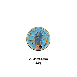 Pins de esmalte médicos de dibujos animados bonitos, insignias de <span class=keywords><strong>ambulancia</strong></span> y pastillas Kawaii, insignias divertidas de accesorios hospitalarios para uniformes médicos - Product Image 5