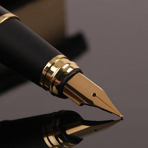 Pluma estilográfica de metal de negocios al por mayor-Negro con punta dorada Logotipo personalizado Promocional - Product Image 6