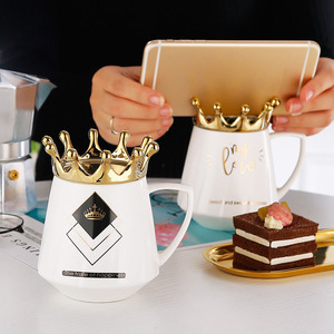 Taza de Café con Tapa Dorada y Logotipo Personalizado, Taza de Cerámica Blanca - Product Image 6