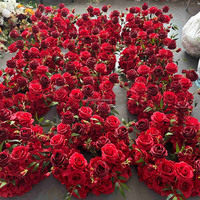 Guirlande de fleurs artificielles en forme de couronne, style Nouvel An 2026, romantique, luxueuse, rouge bordeaux, rose, décoration de centre de table de mariage