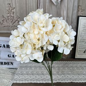 Fleur artificielle en soie, couleurs champagne, faite à la main pour les arrangements floraux à domicile, les mariages, la décoration d'événements - Product Image 5