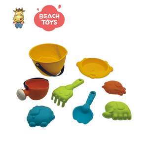 Ensemble de 8 jouets de plage pour enfants : seau, tamis, arrosoir, pelle, râteau, moule – Jouets d'extérieur pour l'été - Product Image 3