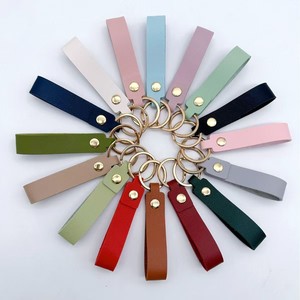 <span class=keywords><strong>Portachiavi</strong></span> Decorativo per Auto in Pelle PU con Logo Personalizzato, Design di <span class=keywords><strong>Lusso</strong></span> Elegante e Minimalista per Uomini e Donne - Product Image 1