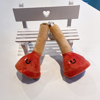 Porte-clés fantaisie en peluche en forme de piston, bicolore, doux et moelleux, avec broderie, cadeau unique et amusant pour les jeunes