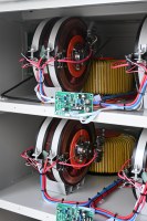 Stabilisateur de tension servo à large plage de tension d'entrée 100 KVA, double alimentation, un fil neutre, stabilisateur AVR automatique, affichage numérique