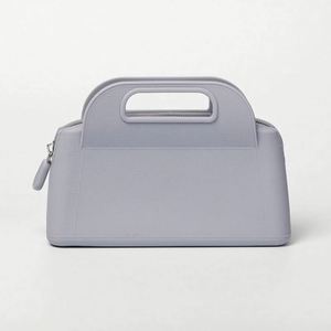 Sac de maquillage portable personnalisé imperméable avec fermeture éclair et logo, vente en gros d'usine, mini sac de rangement en silicone, trousse de toilette portable - Product Image 2