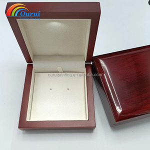 Đặc biệt cung cấp tùy chỉnh MDF đồ trang sức bằng gỗ màu đỏ chủ hộp với LED ánh sáng vòng vòng vòng Hộp Quà Tặng Jewel trường hợp bao bì - Product Image 2