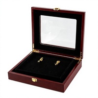 Boîte de rangement en bois pour médailles et récompenses, rouge, vente en gros, boîte de présentation magnétique de haute qualité pour pièces de monnaie