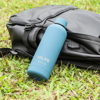 Bouteille d'eau de sport en acier inoxydable isolée à vide à double paroi personnalisée en gros à petite ouverture avec logo personnalisé