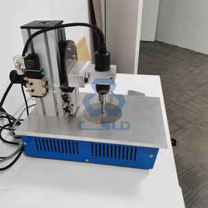 Machine <span class=keywords><strong>de</strong></span> soudage par points à ultrasons pour <span class=keywords><strong>masque</strong></span> facial jetable non tissé manuel semi-<span class=keywords><strong>automatique</strong></span> avec boucle d'oreille - Product Image 4