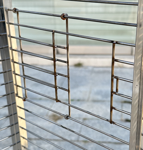 Gabbia per Uccelli di Grandi Dimensioni in Acciaio Inox Reptter per Pappagalli e Piccioni con Chiusura a Scatto, Design Anti-Fuga e Base con Vassoio - Product Image 3