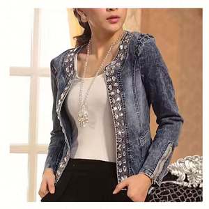 Veste en jean décontractée pour femmes Slim Fit matelassée Patchwork Rhinestone Design automne coton économique matelassée veste en jean pour femmes - Product Image 1