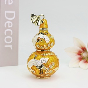 Hu Lu Feng Shui jaune de taille standard avec grue joyeuse, ornements de longévité et de protection contre les maladies en forme de Ginkgo - Product Image 4