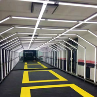 Dalles de sol modulaires en PVC antidérapantes à clipser, modernes, durables, résistantes aux chocs, réutilisables pour l'atelier de detailing automobile et l'utilisation en intérieur