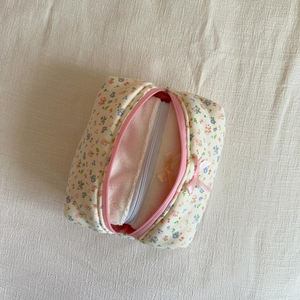 <span class=keywords><strong>กระเป๋า</strong></span>เก็บของจำเป็นสำหรับเดินทางเครื่องสำอางผ้าฝ้ายยับลายดอกไม้ออกแบบโลโก้ขนาดตามสั่ง - Product Image 5