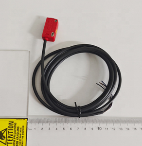 Leuze HT3CL2/2N 50136242 <b>Diffuse</b> Photoelectric Sensor Background Suppression Red Laser NPN IP55 Industry Use 1 Year Warranty - Product Image 2