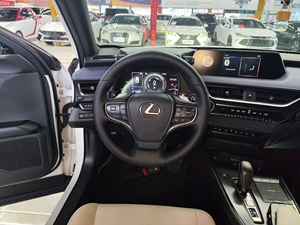 Guazi, Lexus <span class=keywords><strong>UX</strong></span> de Bajo Precio, SUV Eléctrico Nuevo, Auto Usado, Tracción Delantera, Automático, Volante a la Izquierda, Cámara Trasera, 5 Asientos - Product Image 5