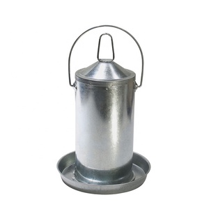 Équipement de ferme avicole Abreuvoirs de volaille de poulet en acier <span class=keywords><strong>galvanisé</strong></span> 9L <span class=keywords><strong>Abreuvoir</strong></span> automatique de volaille <span class=keywords><strong>Abreuvoir</strong></span> de poulet robuste - Product Image 1
