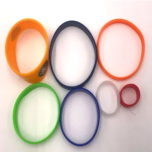 Pulsera reflectante de diseño personalizado de fábrica, pulseras de silicona de goma con logotipo personalizado deportivo colorido