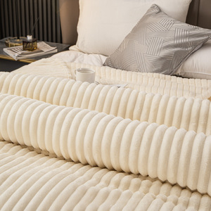 Coperta in pile di flanella a righe calde e morbide in maglia di poliestere 100% decorativa tinta unita moderna europa per arredamento divano letto - Product Image 4