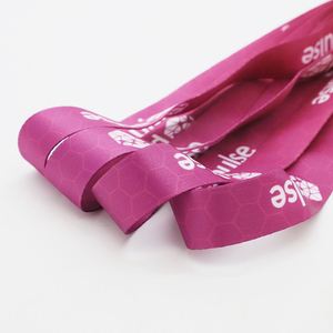Porta Tarjetas de Identificación Personalizado con Logotipo, Correa de Sublimación con Doble Gancho para Personal Médico, Cordón de Poliéster - Product Image 4