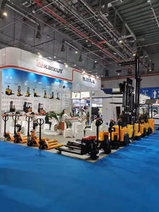 Offre Spéciale 1.6m manuel hydraulique gerbeur de palettes fourches rétractables <span class=keywords><strong>chariot</strong></span> élévateur à main entrepôt <span class=keywords><strong>chariot</strong></span> élévateur pour le stockage en usine - Product Image 6