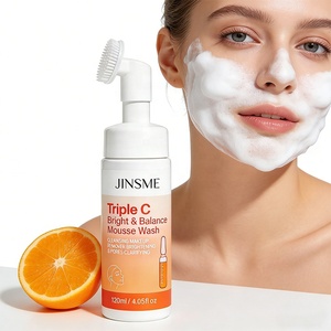 Crème Nettoyante Hydratante Antioxydante en Gros à la Vitamine C et au Niacinamide 120ml Nettoyage en Profondeur pour Tous Types de Peau - Product Image 1