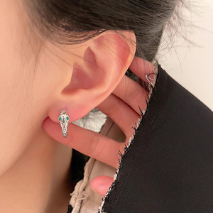 Pendientes <span class=keywords><strong>de</strong></span> serpiente frescos <span class=keywords><strong>de</strong></span> moda para mujer S999, plata pura, circón verde, incrustaciones <span class=keywords><strong>de</strong></span> diamantes, <span class=keywords><strong>Slytherin</strong></span>, gama alta, pequeños geométricos - Product Image 6