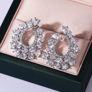 Pendientes de Aro de Cristal Chapados en Oro Blanco de Lujo para Mujer, Joyería de Boda, Plata 925 con Baño de Rodio y Engaste de Garras - Product Image 1