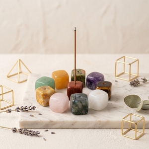 Pierres de guérison en gros : Calmez l'esprit et améliorez la méditation – Bloc carré en cristal naturel, porte-encens pour la décoration intérieure - Product Image 4