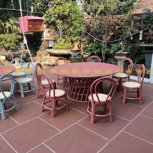 Ensembles de meubles pour enfants Offre Spéciale Safety-First Tables de fête rondes pour jouer et apprendre pour les parcs extérieurs Hôtels et fêtes d'enfants - Product Image 1