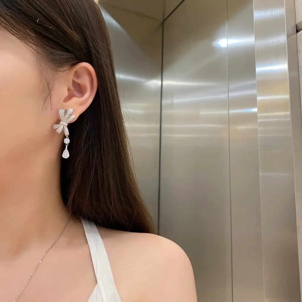 New Fashion S925 Sterling Silver 18k placcato oro diamante 5A Cubic Zirconia Bow Crystal Diamond orecchini pendenti per le donne regalo