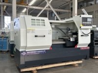 Petite machine de tour CNC à 2 axes CK6150 à faible coût à grande vitesse pour tourner le métal