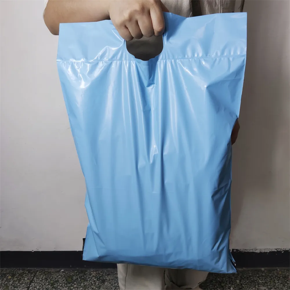 حقيبة بريد صديقة للبيئة بلاستيك أزرق اللون من البولي مختومة حقيبة بريد لف لتعبئة الملابس حقيبة طرد للشحن السريع