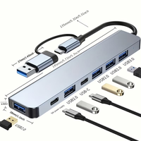 Hub USB-C 7-en-1 en alliage d'aluminium avec ports USB-A, lecteur de cartes MicroSD et SD, design compact pour tablettes et smartphones