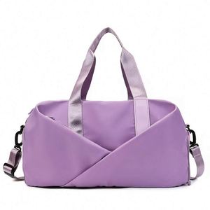 Sac de voyage, de sport et de yoga pour femme, grande capacité, haute qualité, en tissu Oxford rose, 18 pouces, avec compartiment séparé pour chaussures (sec/humide), fabriqué en usine BSCI, OEM. - Product Image 5